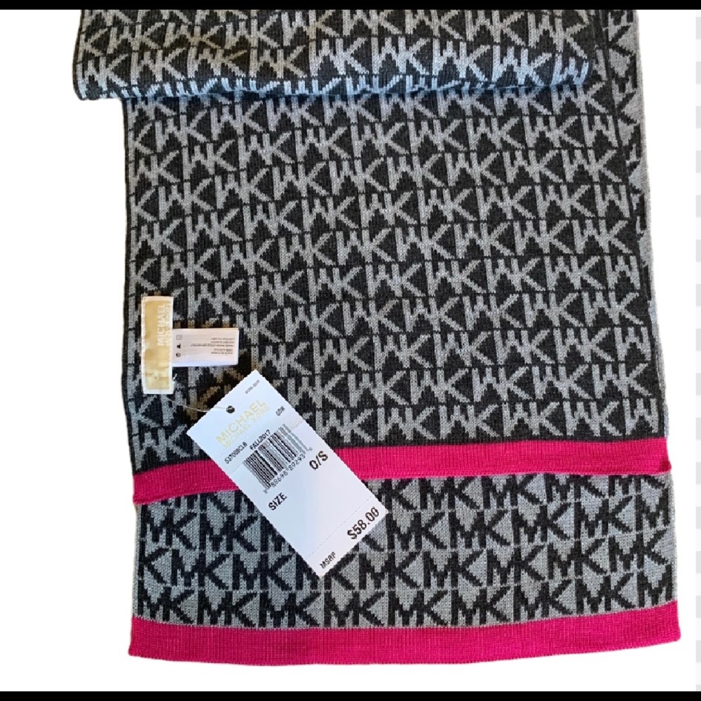 Michael kors scarf New with tag